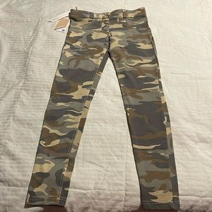 Freddy Jeans light camo pants XS